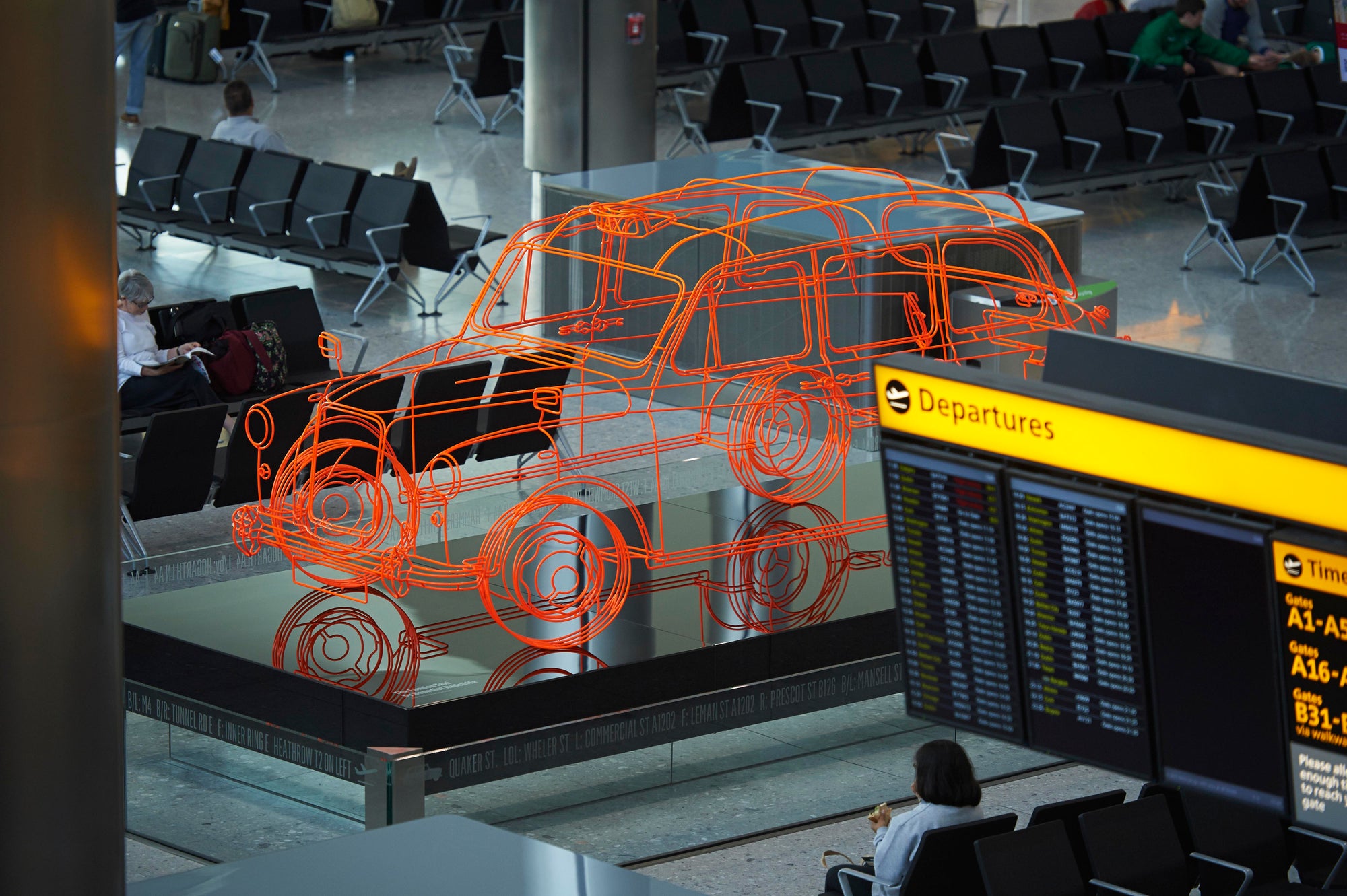 London Taxi Sculpture 1:1 Scale